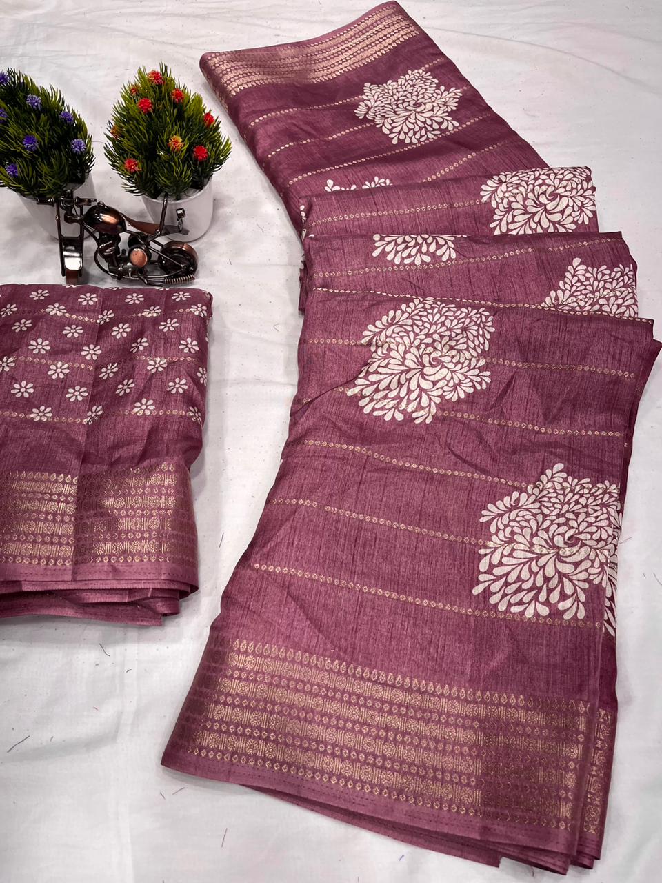 Wow Non Catalogue Super Dola Silk Saree Catalogue